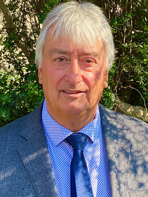Portrait photograph of academic visitor to the School of Architecture, Building and Civil Engineering at 麻豆視頻_麻豆直播_麻豆传媒官网, Pete Sellars